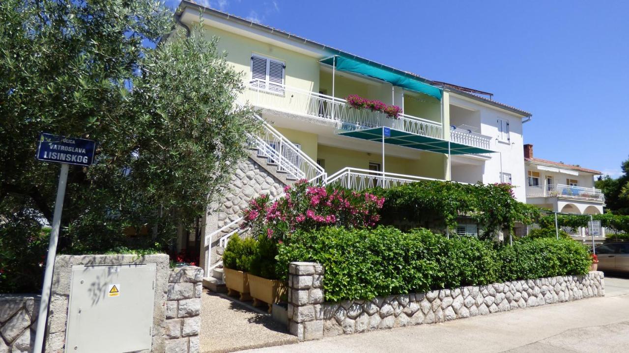 Apartments Dario Krk Town Esterno foto